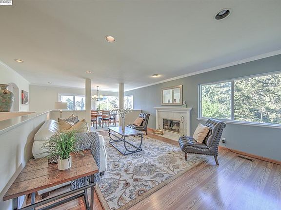 3rd image of 5881 McBryde Ave