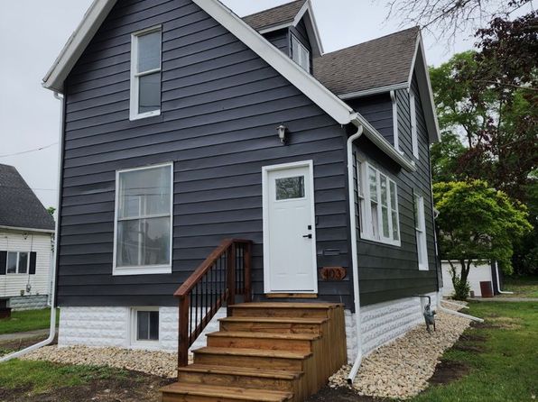 403 S Main St