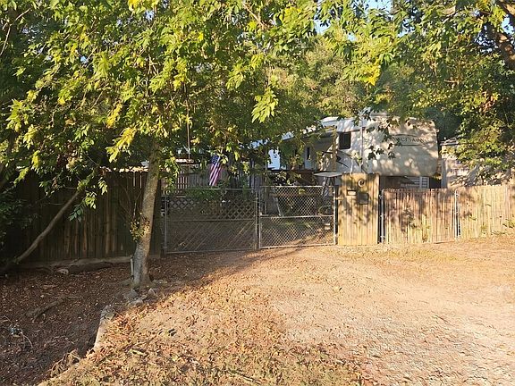 4th image of 4803 3rd Street
