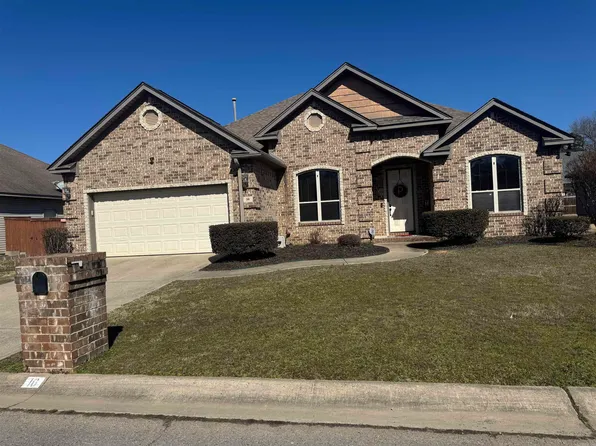 16 Justice Ln, Little Rock, AR 72210