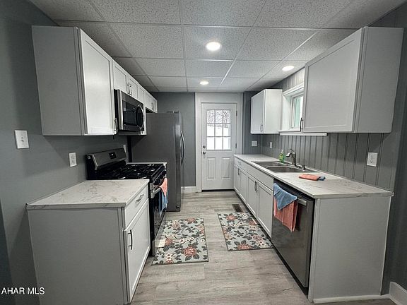 3rd image of 1210 N 2nd St
