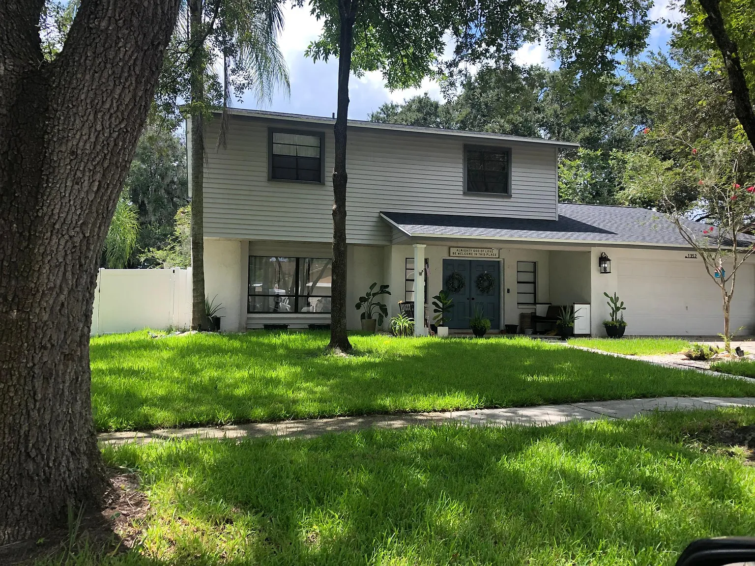 1352 Corner Oaks Dr — Photo 2