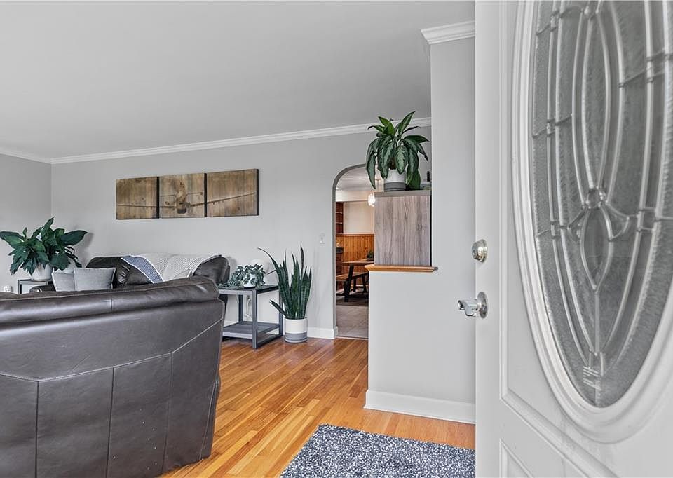 88 Middle Rd, Portsmouth, RI 02871 Zillow