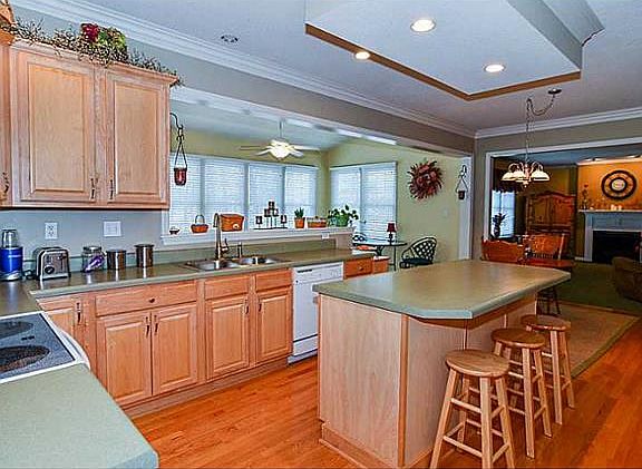4th image of 2512 Willow Oak Dr