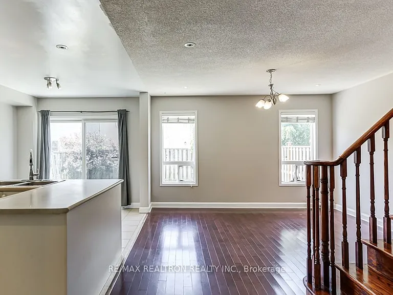 20 Raintree Dr — Photo 9