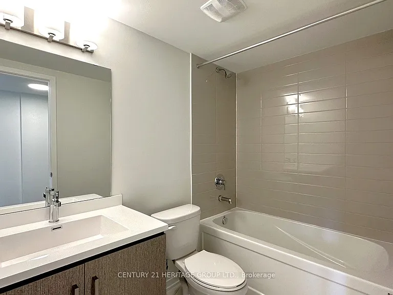 121 Honeycrisp Cres #Townhouse 243 — Photo 22