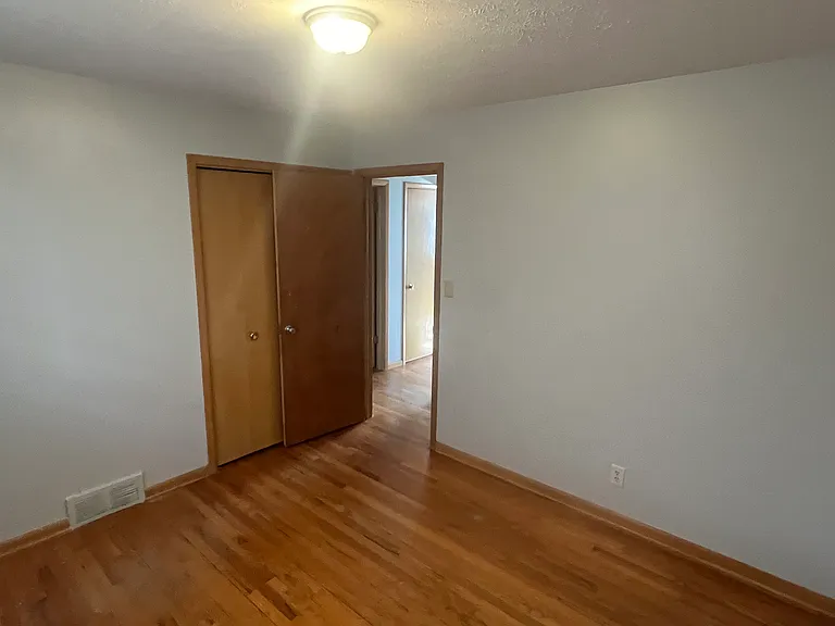 30911 Roosevelt Rd — Photo 11