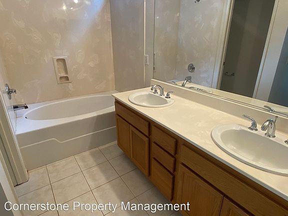 3rd image of 1593 Firestone Dr