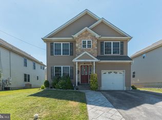 265 Woodcrest Rd, Woodlyn, PA 19094