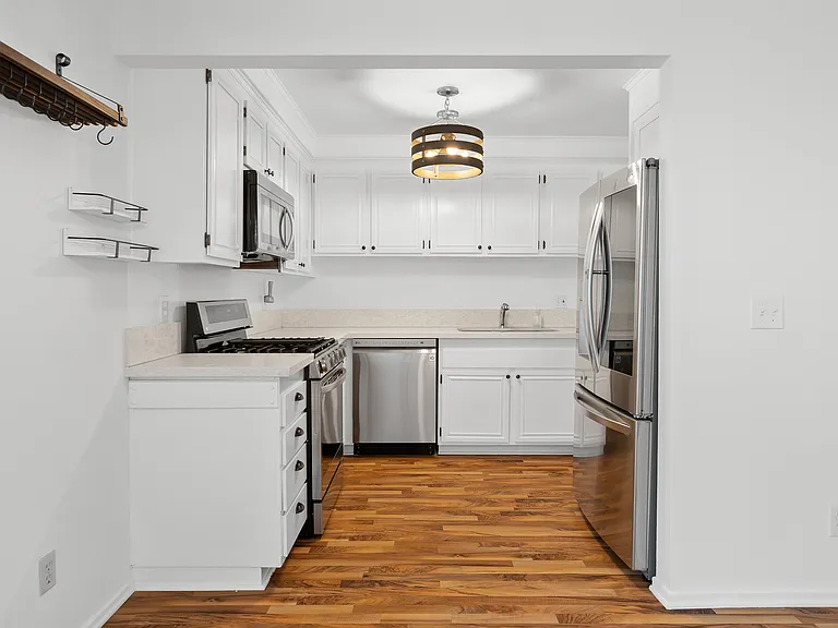 7137 Shoup Ave #31 — Photo 10
