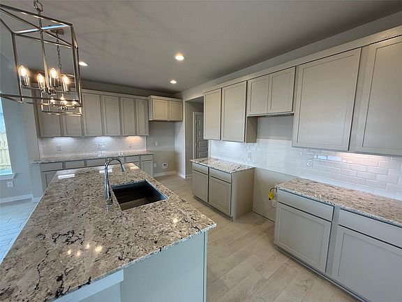 2nd image of 607 Yard Master Trl