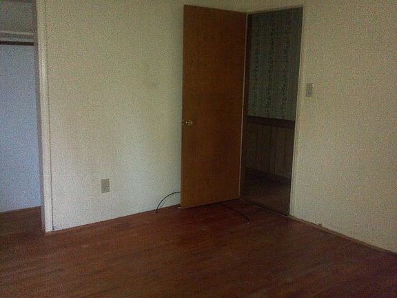 5th image of 107 Heritage Dr