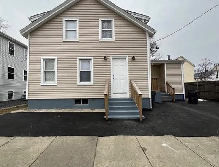 36 Berlin St #2 — Photo 18