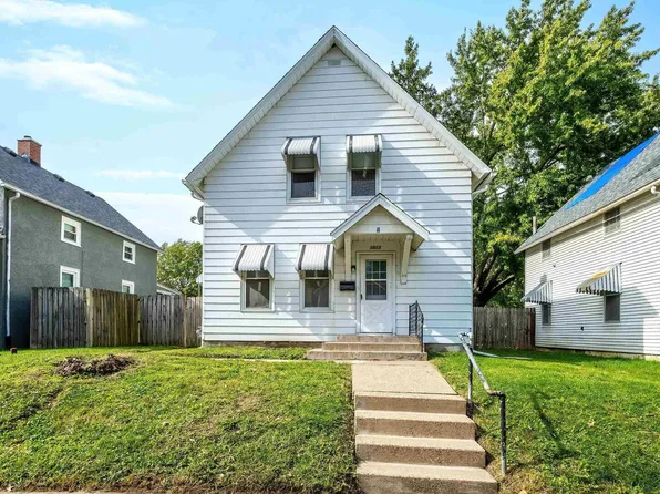 1813 12th St, Moline, IL 61265