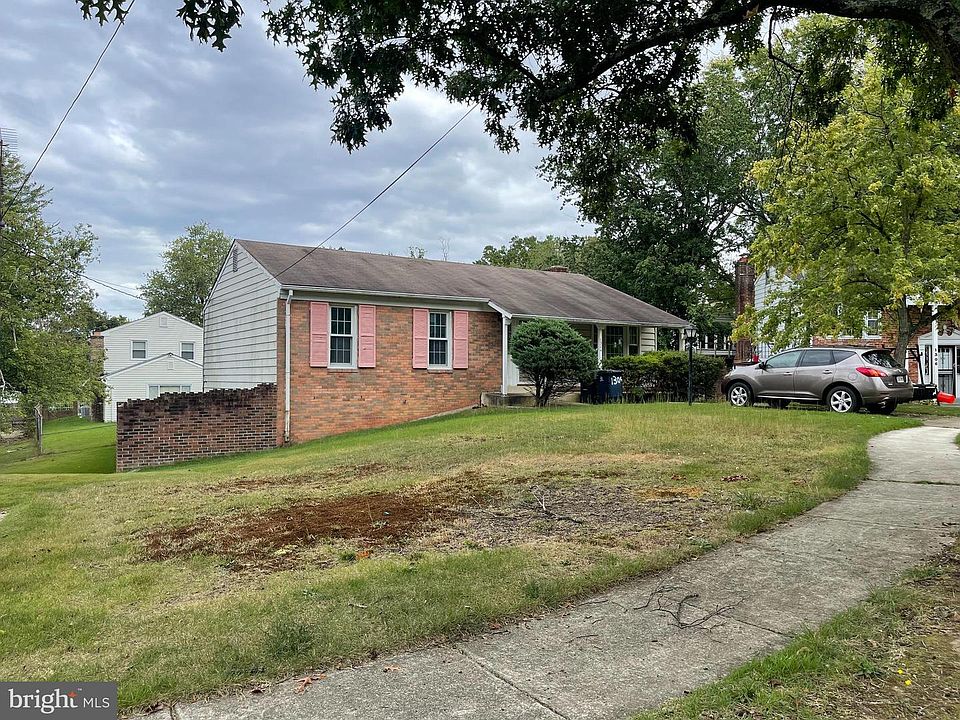 2nd image of 1304 Wendover Ct