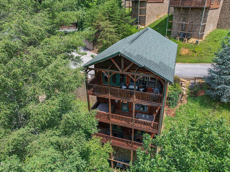 1st image of 808 Great Smoky Way
