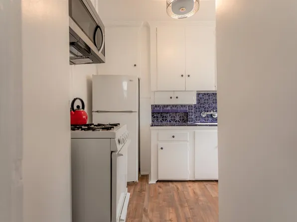 18 Breeze Ave, Venice, CA