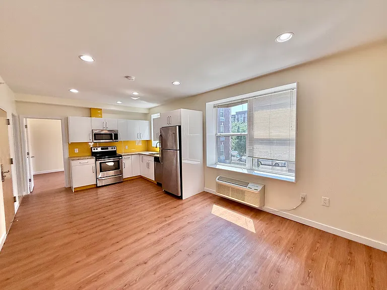 241-55 S 49th St #207 — Photo 5