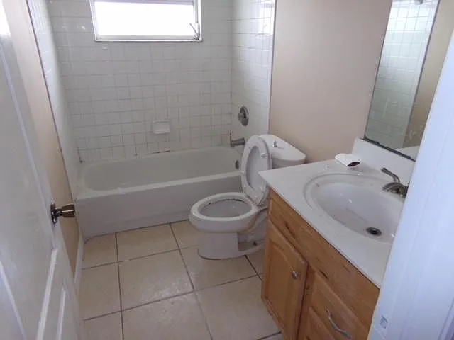 7431 Albany Rd — Photo 8