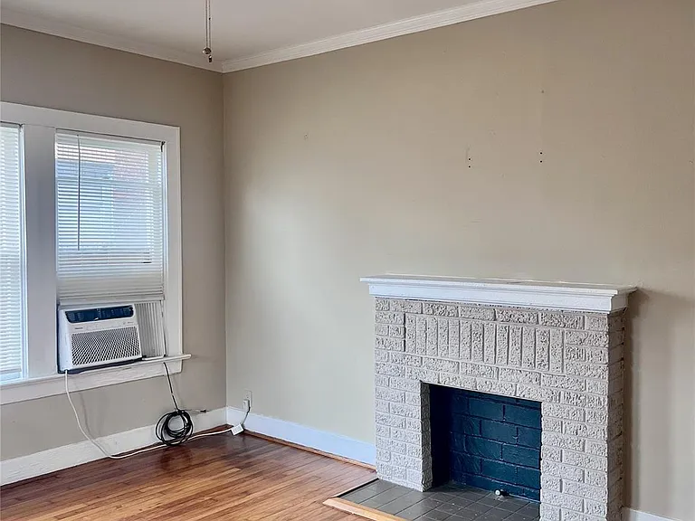 320 W Polk St #2 — Photo 8