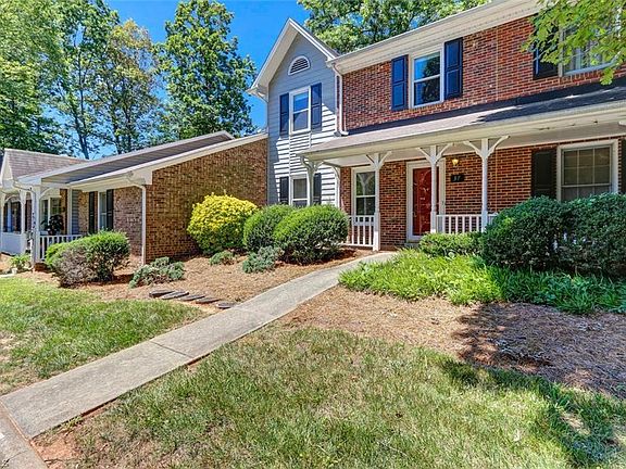 3rd image of 37 Brandy Ct