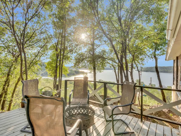 1136 S Lakeview Dr, Gordon, TX 76453