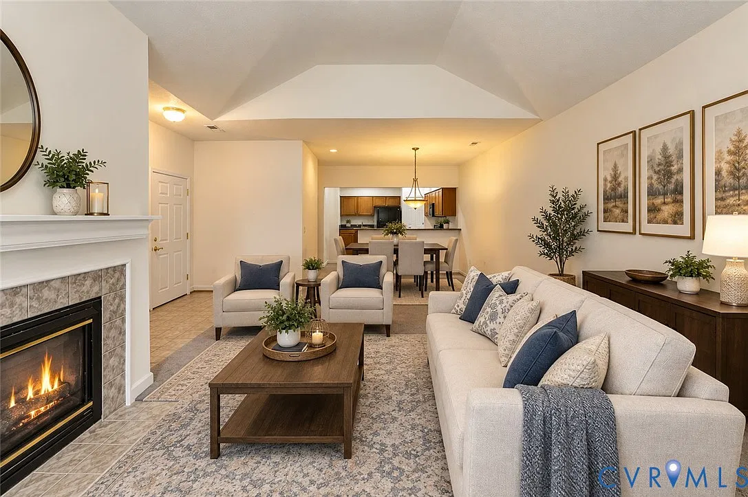 2 bed, 2.0 bath, 1328 sqft, $2,300 — Photo 1