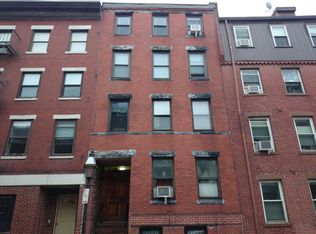 206 Endicott St APT 5, Boston, MA 02113