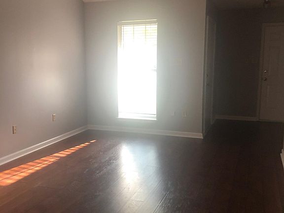 5th image of 7577 Lilly Dr