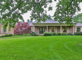 7280 Drake Rd, Cincinnati, OH 45243