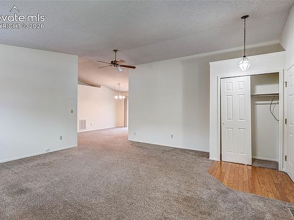 3rd image of 2533 Patriot Hts
