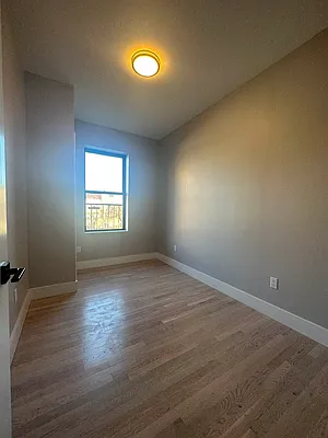 Rented by Peter R. Hungerford, LREB | media 17