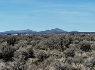 1000 Raven Ridge Ln, Christmas Valley, OR 97641