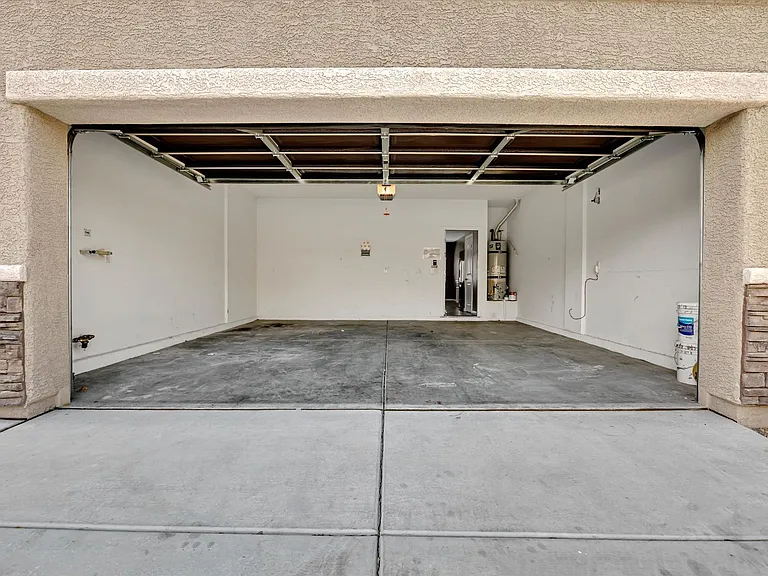 6789 Dragonfly Rock St — Photo 2