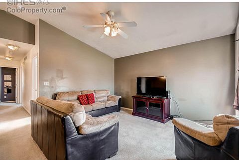 2nd image of 234 32nd Ave