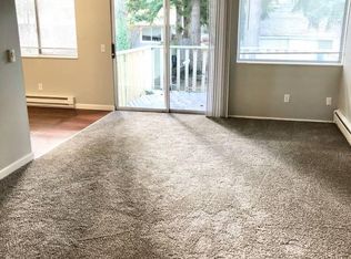 12225 SE 60th St APT 27, Bellevue, WA 98006