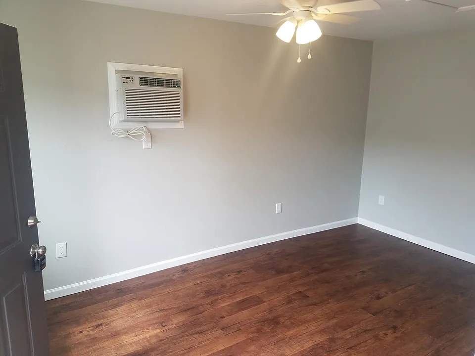 Brand New Air Conditioner and Heater