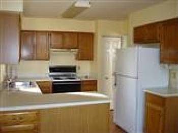 3rd image of 16752 Lake Circle Dr