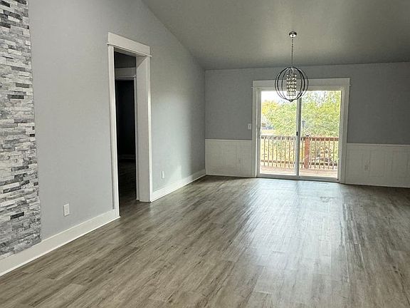 5th image of 9312 Tieton Dr