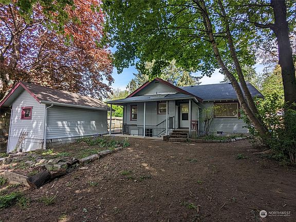 3rd image of 1367 Bigelow Avenue NE