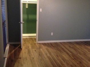 8328 Oakhaven Rd, La Porte, TX 77571