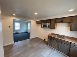 96 Washburn St, Springfield, MA 01107