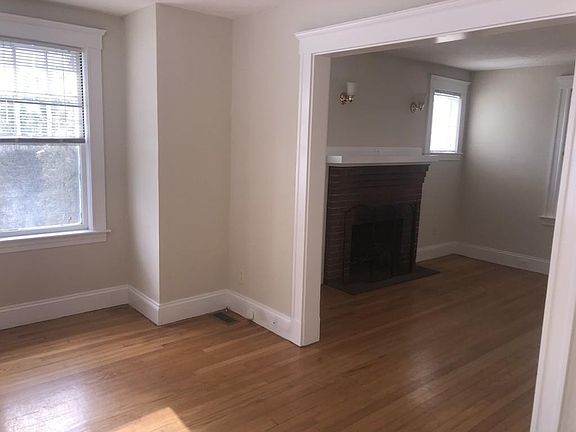 5th image of 320 West St