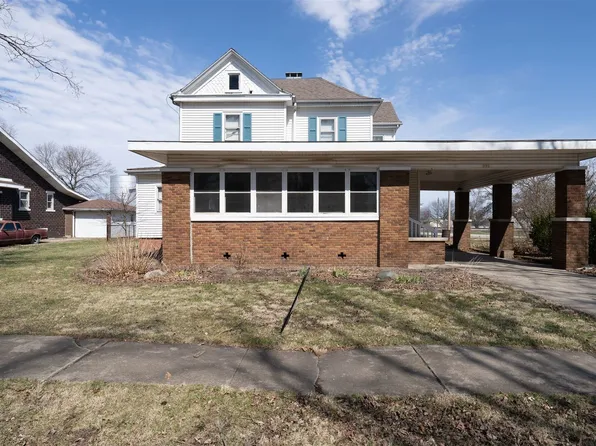 101 W Franklin St, Carlock, IL 61725