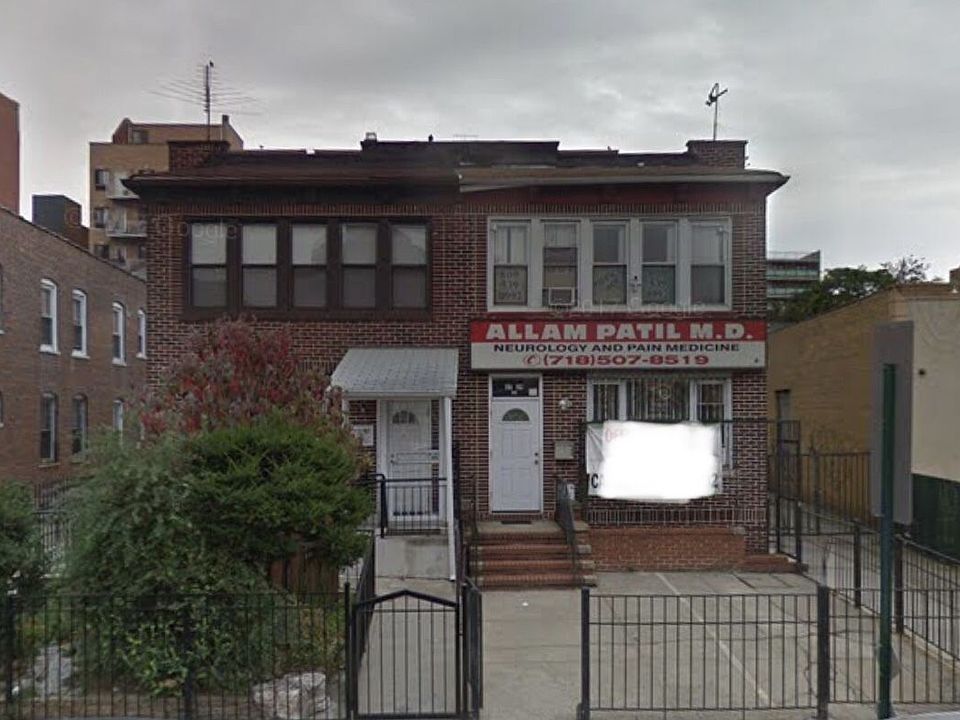 1st image of 3729 72nd St