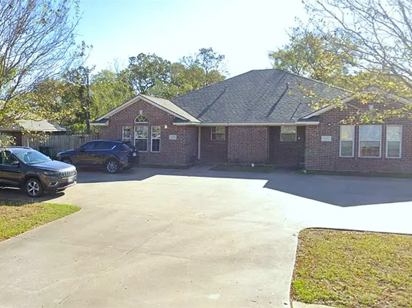 1429 Western Oaks Ct, Bryan, TX 77807