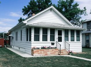 809 4th Ave SE, Jamestown, ND 58401