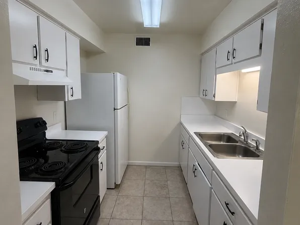 140 W Davis Ave #140, Lake Alfred, FL 33850