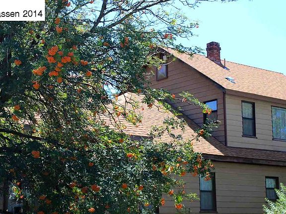 2nd image of 215 Cedar St