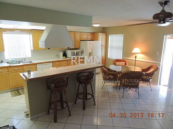 3rd image of 1551 Avalon Blvd